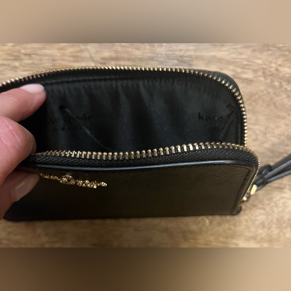 Kate Spade New York Black Zip Wristlet Card Case Wallet Solid Pebbled Leather - Picture 5 of 9